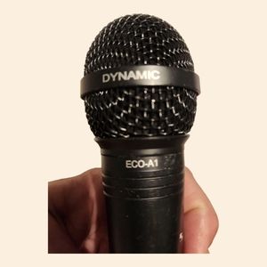 Superlux Dynamic mic w/ cable